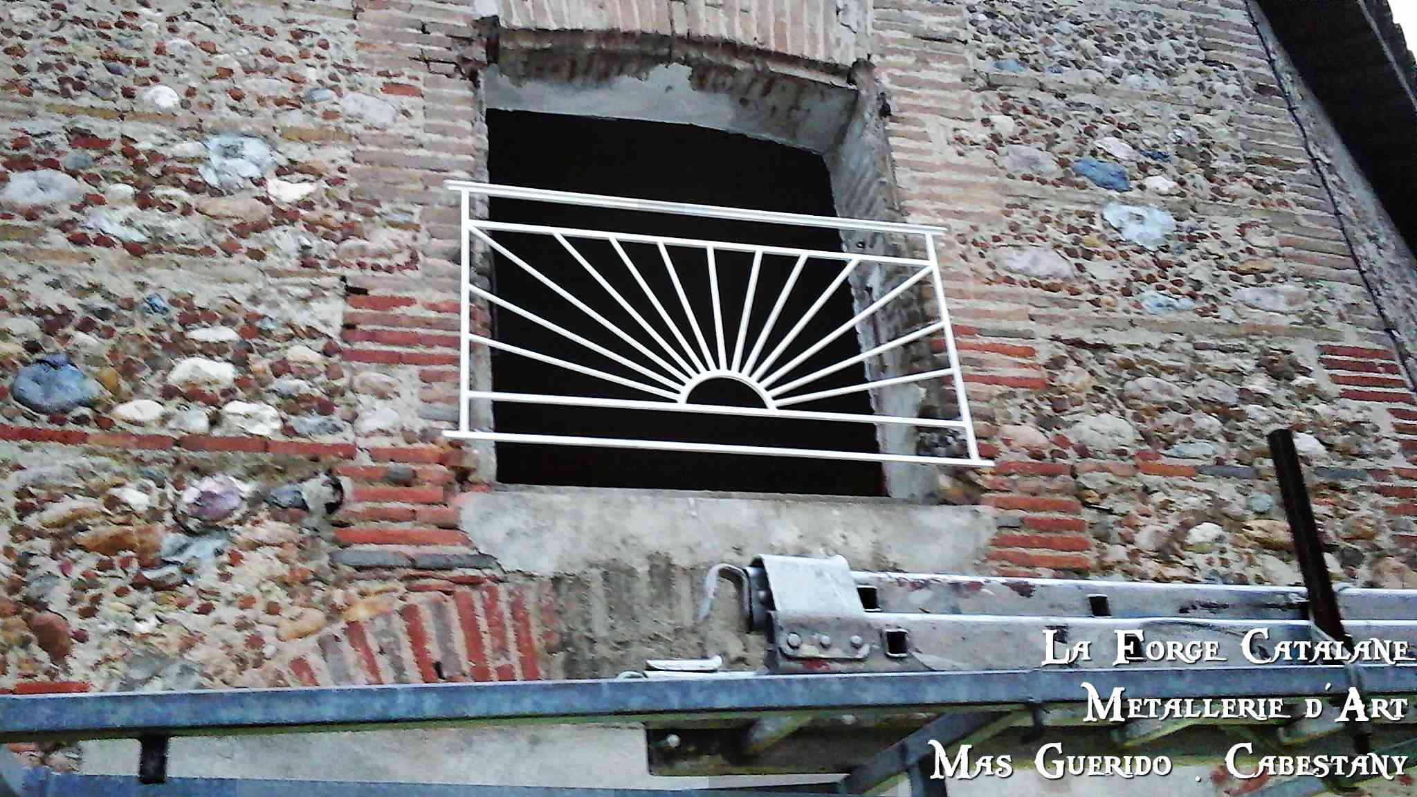 grille fixe soleil fer Forge Catalane Cabestany (2).jpg